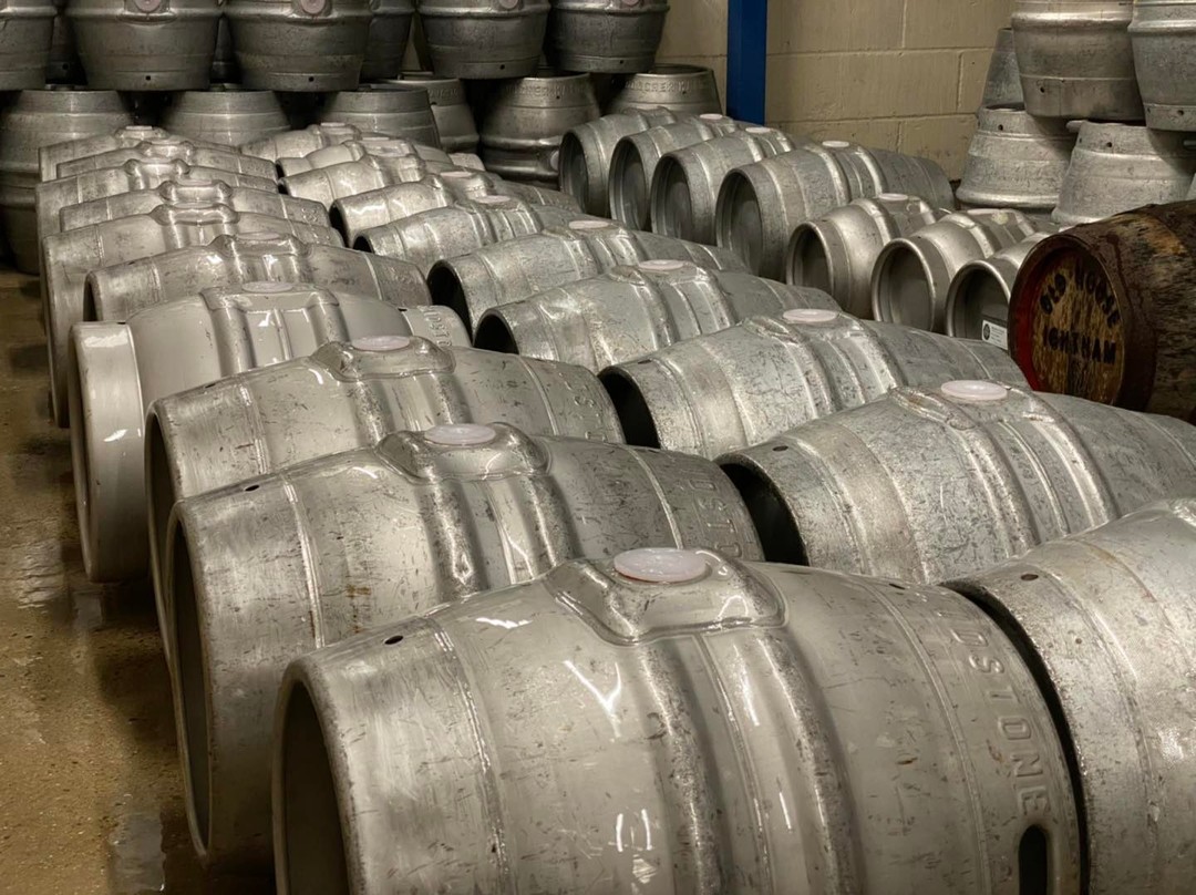 Today we racked our 5500th brew into cask. Quite fittingly it was our Best Dark, the ‘original’ Goacher’s Ale.
That means, in 39 years so far, we’ve brewed approximately 11 million pints of beer (enough to fill 2 1/2 Olympic swimming pools for those using the metric system!).
Cheers to that! 🍺