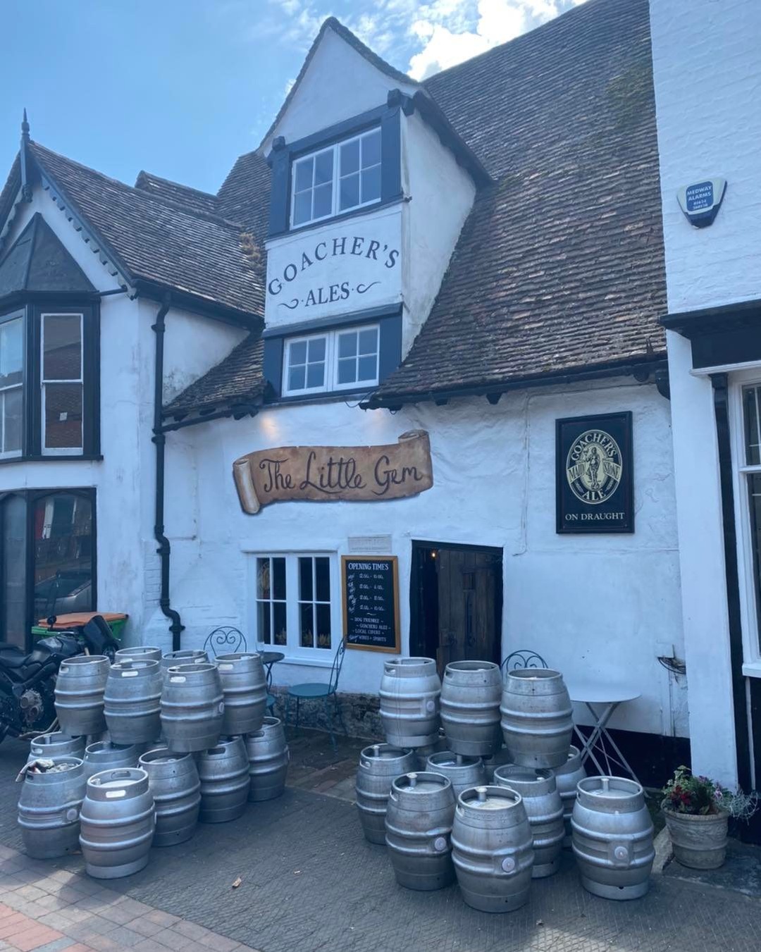 Big order for a little pub at The Little Gem this week!
(Full on the left, empties on the right)